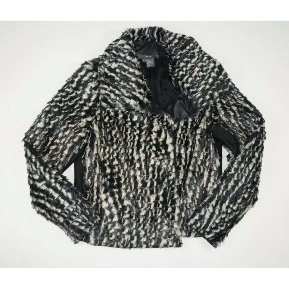 Per Se Black and White Faux Fur Jacket Size 4